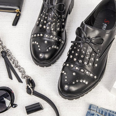 Fekete alacsony cipő vastag oszlopon Colorado - Lábbeli