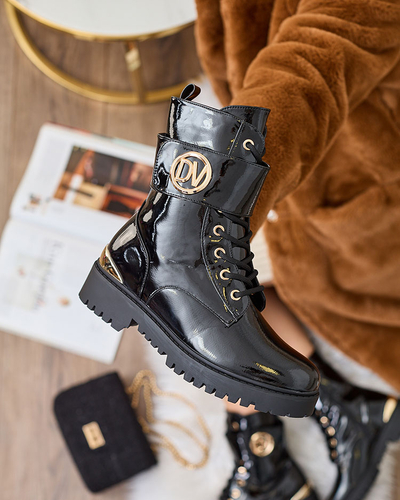 Royalfashion Női lakkozott bagger csizma fekete színben Simbeba