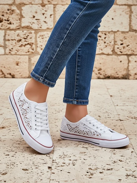 Aurelia Bianco - Royalfashion áttört fehér szövet tornacipő, 40-es méret