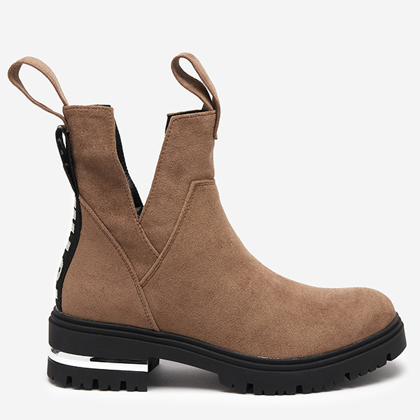 OUTLET Világosbarna női lapos sarkú csizma Dezi - Lábbeli