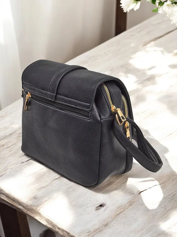 Royalfashion Sokoldalú négyzet alakú táska öko-bőrből