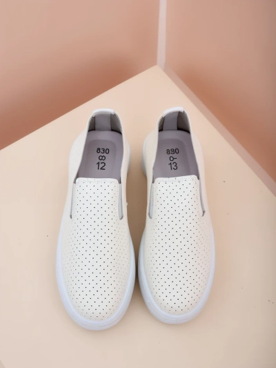 Royalfashion Női perforált sportcipő Musio