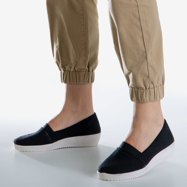 OUTLET Fekete balerinák az éken Biella - Cipők