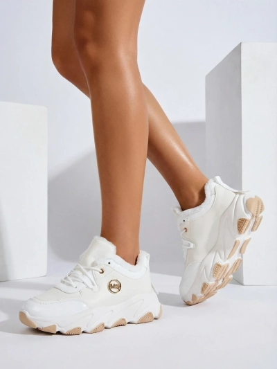 Royalfashion Női szigetelt tornacipő Caroz