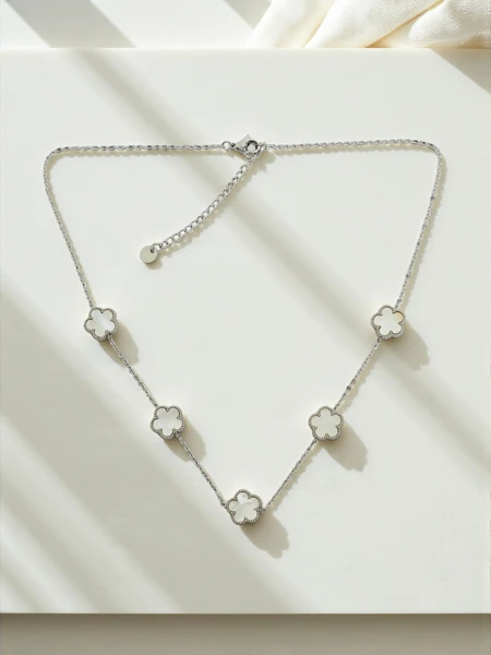 Sofia Argentum Collana – ezüst nyaklánc gyöngyház virágokkal