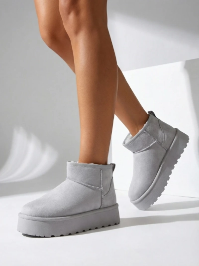 Royalfashion Rövid női havacsizma a'la Fofio