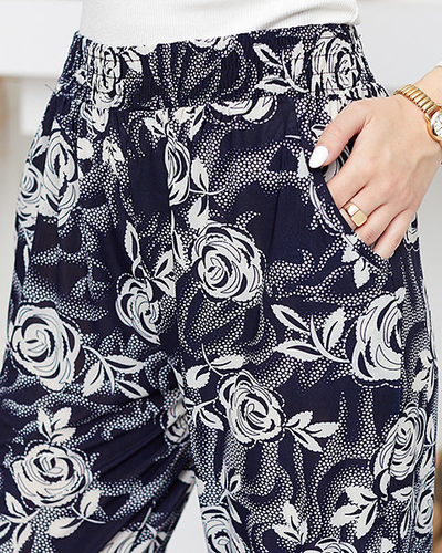 Mintás sötétkék-fehér női PLUSZ MÉRETŰ nadrág - Ruházat