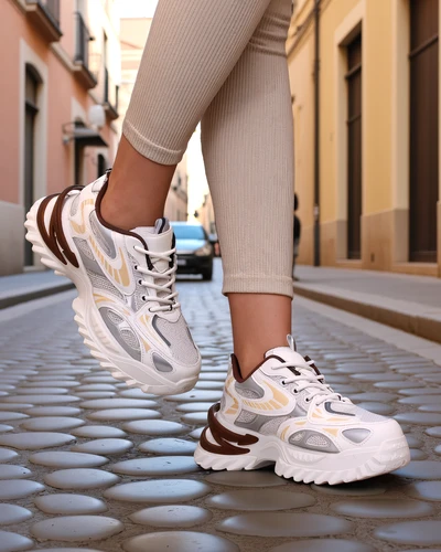 Royalfashion Női lakk sneaker Leysi