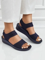 Sötétkék || niebieski