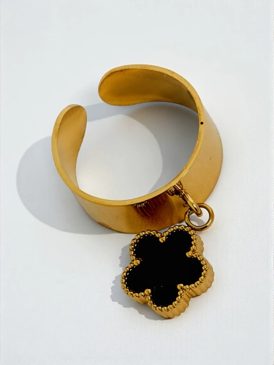 Bransoletka obręcz Dolce Vita z ozdobnymi charmsami