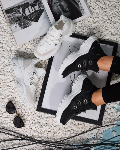 Női sportcipő fekete színben Hasola- Footwear