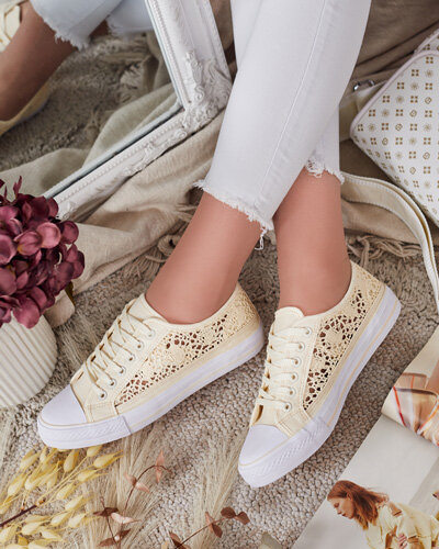 Royalfashion Női áttört cipő Niz