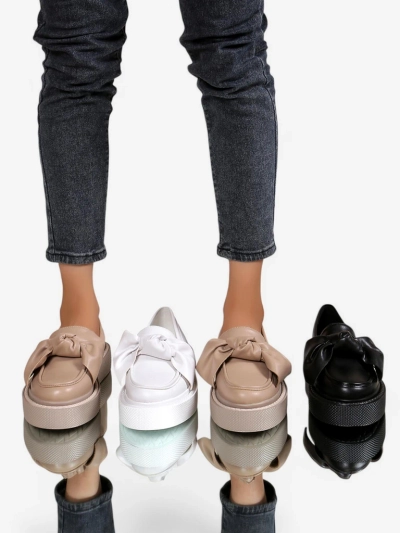 Royalfashion Elegáns női mokaszin masnival Ortto