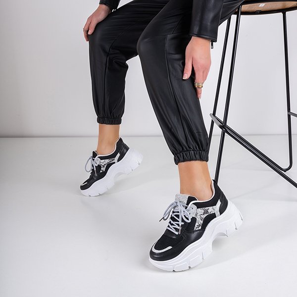 Fekete Hofman vastag talpú sportcipő - lábbeli