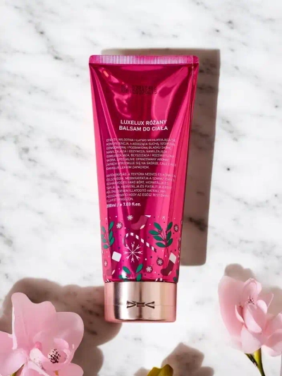 Luxelux Testápoló rózsaillattal 300 ml