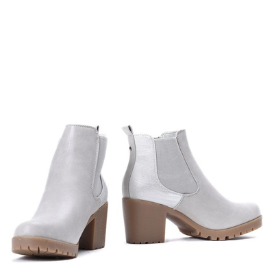 Szare botki na platformie - Obuwie