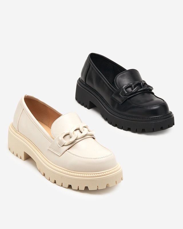 OUTLET Fekete ekobőr női cipő lánccal Konera - Lábbeli