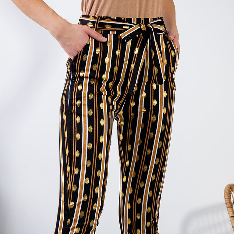 Női fekete nadrág színes csíkokkal - Ruházat