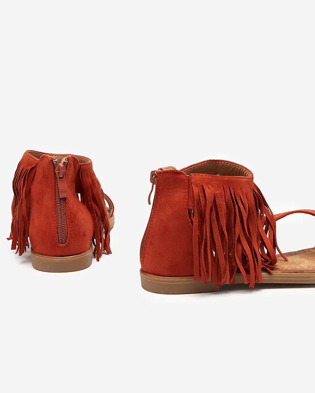 OUTLET Női szandál rojtokkal, vörösbarna Clov-Shoes színben