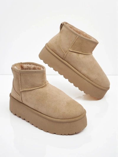 Rövid női a'la hócsizmák Vessia