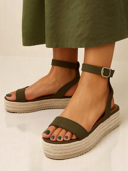 Royalfashion Női platform szandál Finna