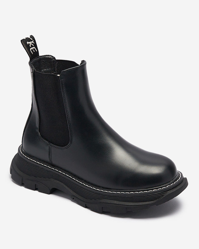 OUTLET Vastagabb talpú női bakancs fekete színben Galitt- Footwear