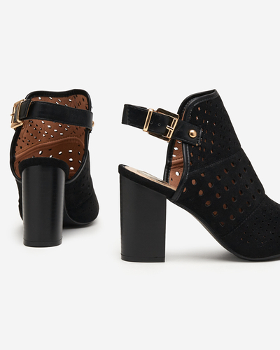 Fekete áttört női szandál a poszton Kholi - Lábbeli