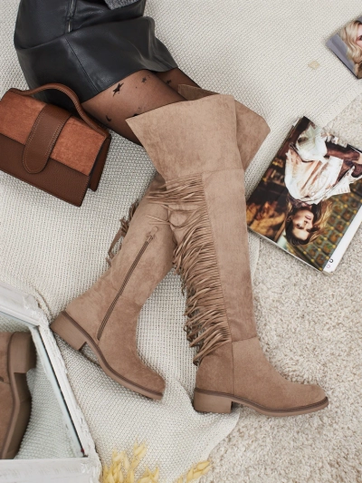 Női térd fölötti csizma