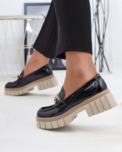 Lakkozott női mokaszin fekete színben Aquan- Footwear