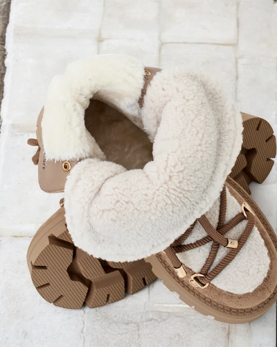 Royalfashion Lozin fűzős női hócsizma