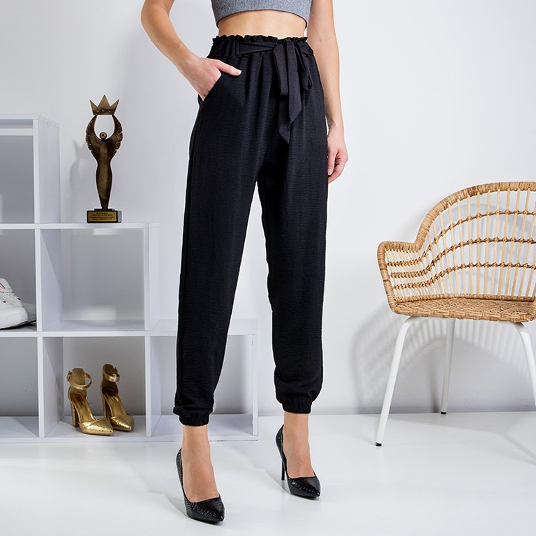 Női fekete nadrág összeszedett derékkal - Ruházat