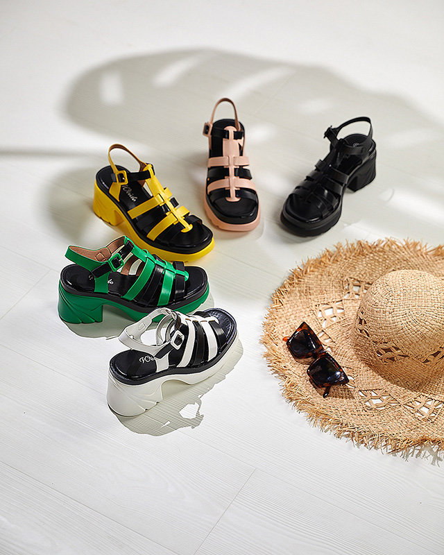 OUTLET Rózsaszín női magassarkú szandál Agraves - Footwear