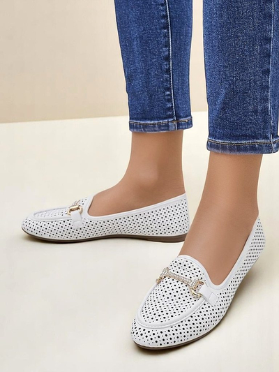 Royalfashion Lyukacsos női loaferek Rafalle