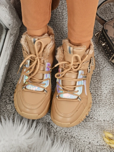 Royalfashion Női bélelt Potomi sneakerek