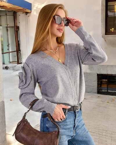 Royalfashion Gombolatlan női pulóver