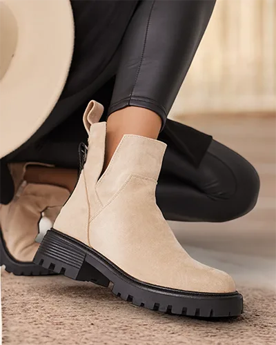 Royalfashion Női Gorgie kivágott csizma