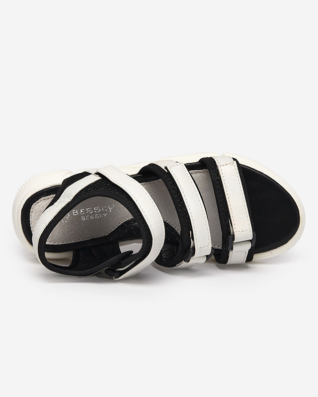 OUTLET White Mumin- tépőzáras cipő lányoknak