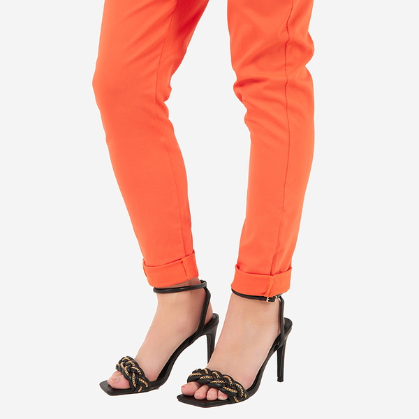 OUTLET Fekete női szandál Tenedi magassarkún - Lábbeli