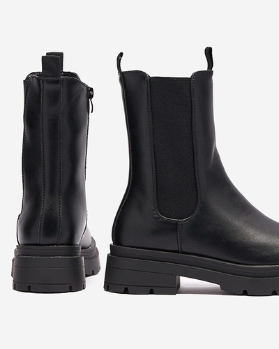 OUTLET Fekete női csizma vastagabb talppal Rasassi- Footwear