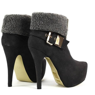 OUTLET Suede Booties Pin báránybőrrel - Cipő