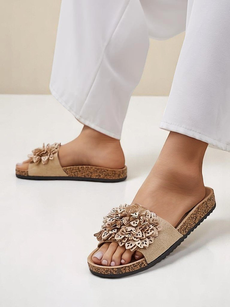 Royalfashion női szandál virágokkal Occes