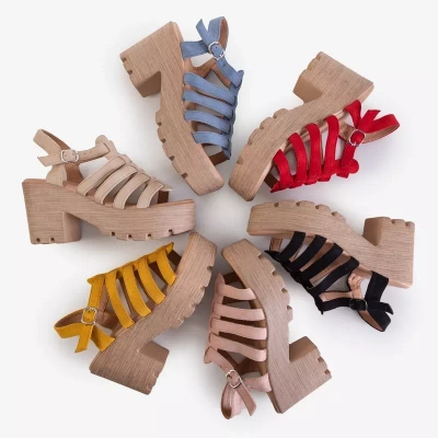 OUTLET Rózsaszín női magas sarkú szandál Tamianka - Footwear