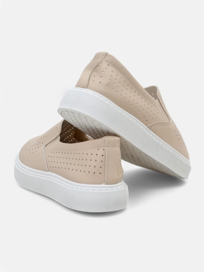 Royalfashion Női perforált slip-on cipők Emillia