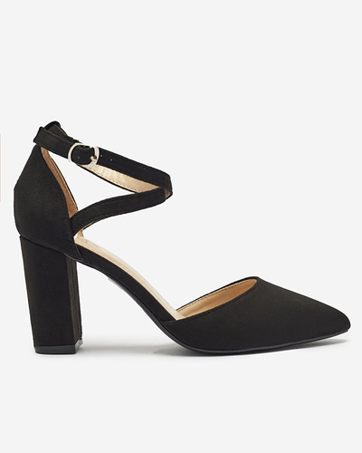 Fekete női tűsarkú cipő Amagy- Lábbeli