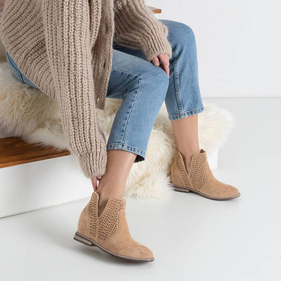 Barna csizma beltéri ékön a'la cowboy csizma Besiks- Cipő