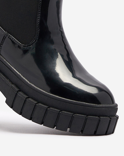 Fekete női lakkcipő vastagabb talppal Fazzati- Footwear