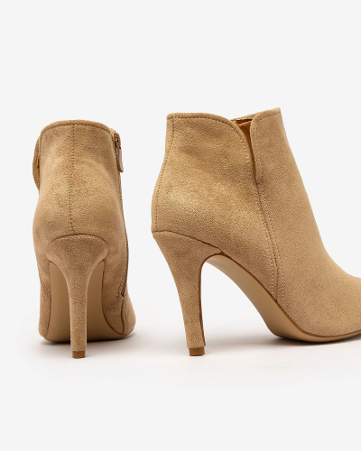 Royalfashion Világosbarna női tűsarkú csizma Amalenika