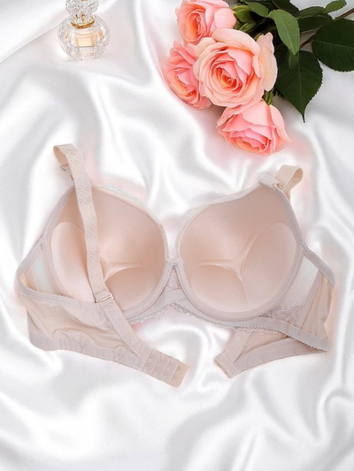 Royalfashion Női push-up melltartó csipkével Coco Lift