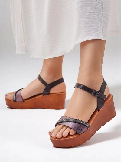Royalfashion Női wedge szandál, strasszokkal és csillogással Aurora Glow