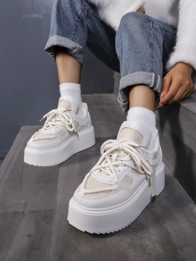 Royalfashion Női sportos platform sneaker Aeroll